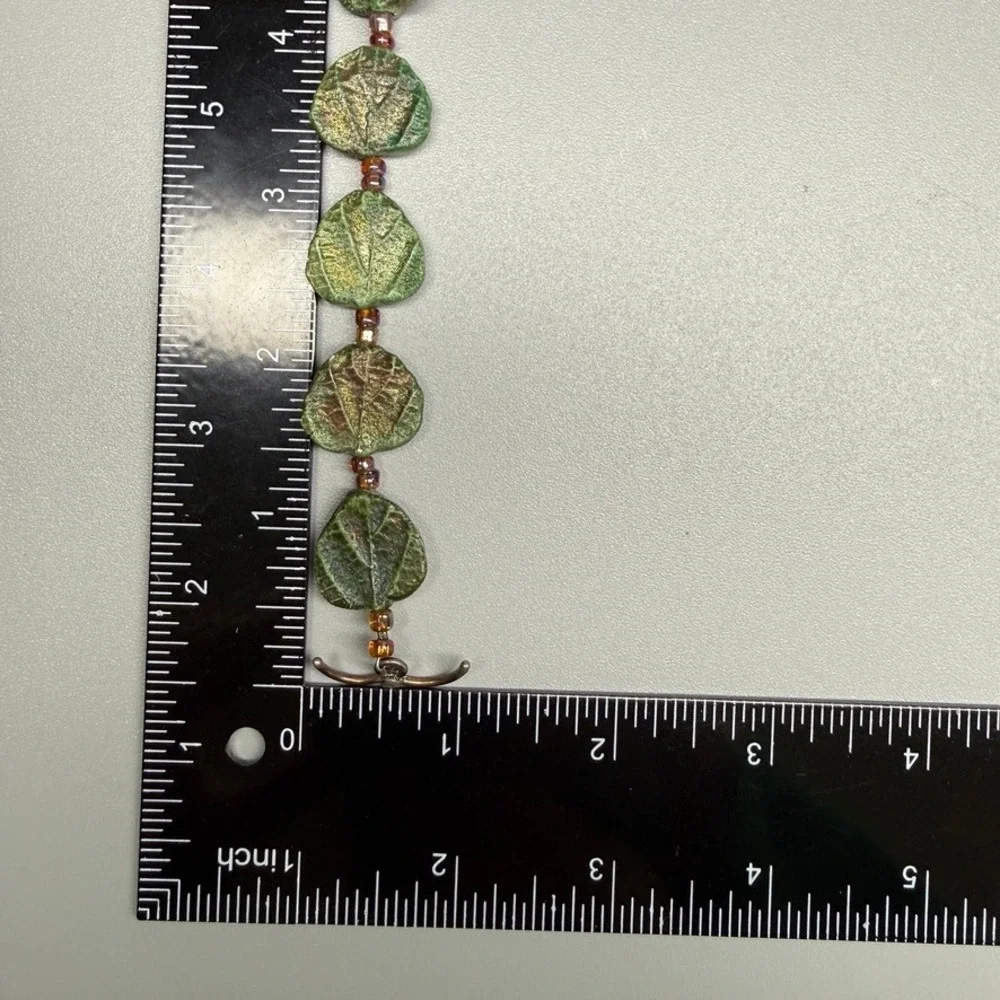 Handmade Ceramic Leaf Bead Toggle Bracelet Green 6.5